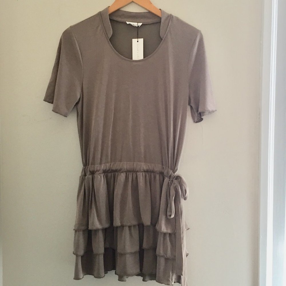 Sugarlips Taupe Short Sleeve Mini Ruffle Skirt Dress Size Small NEW